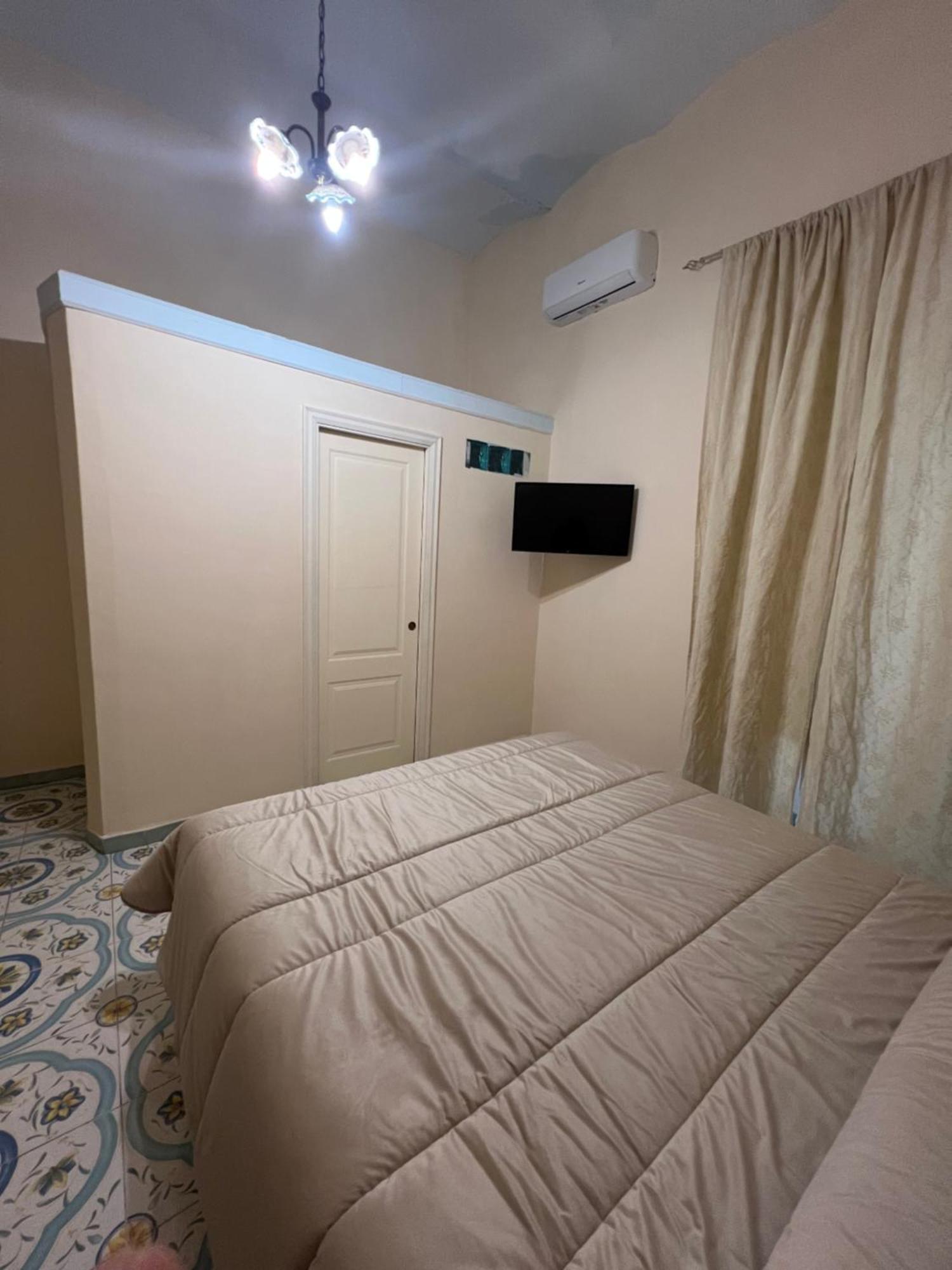 Bed and Breakfast Beb Rosy à Naples Extérieur photo